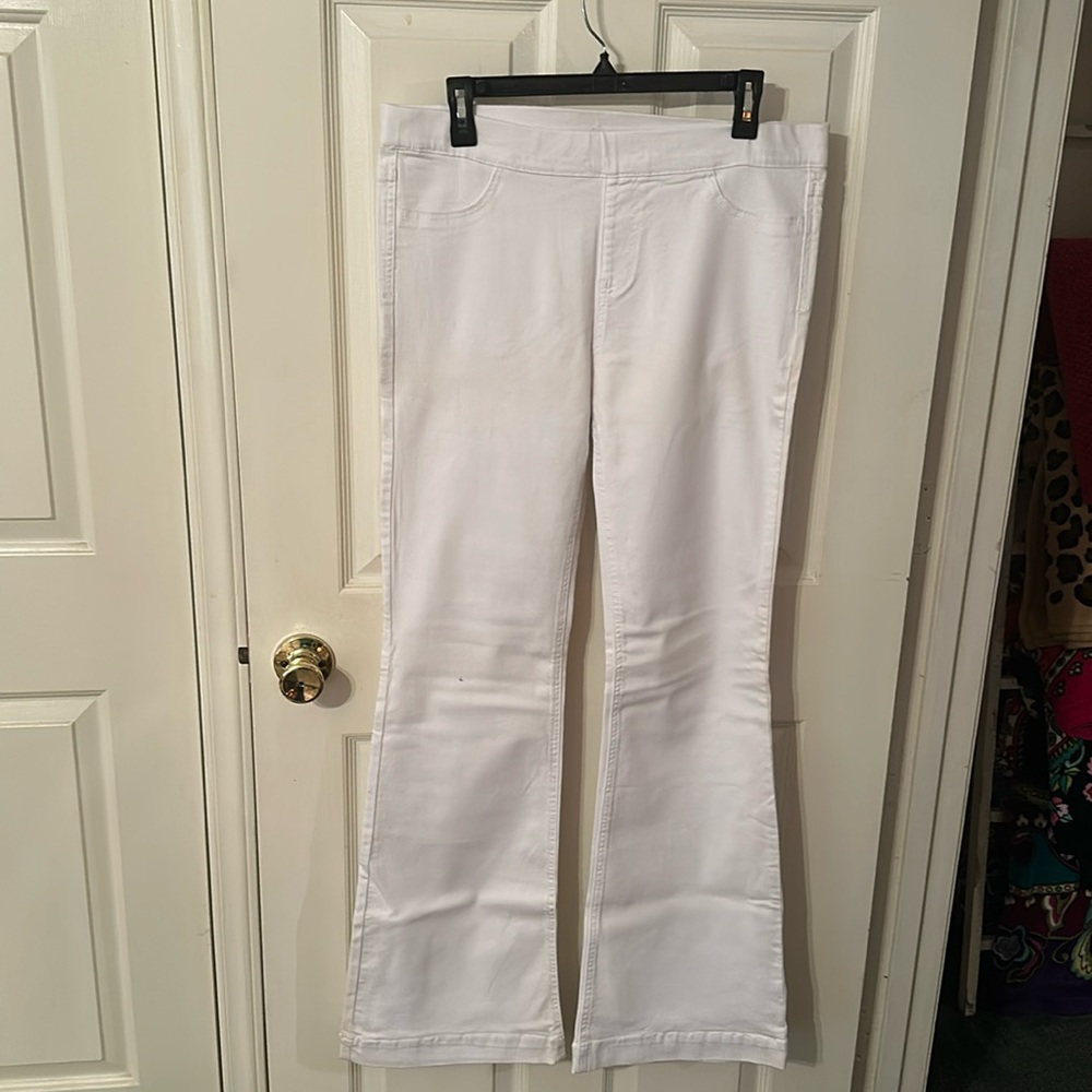Cello Pull On White Flare -Size XLarge